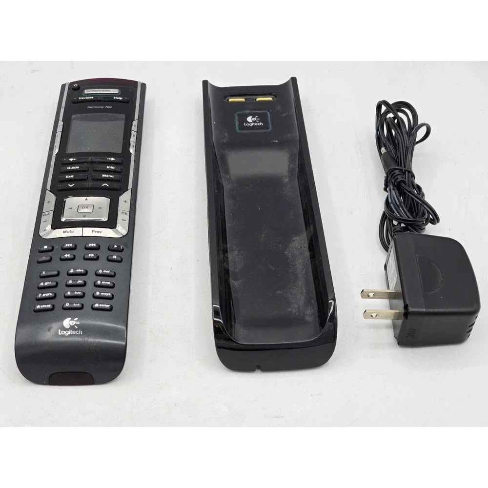 Logitech Harmony 720 Universal Remote w/ Charging Dock - NEEDS BATT - Has Damage